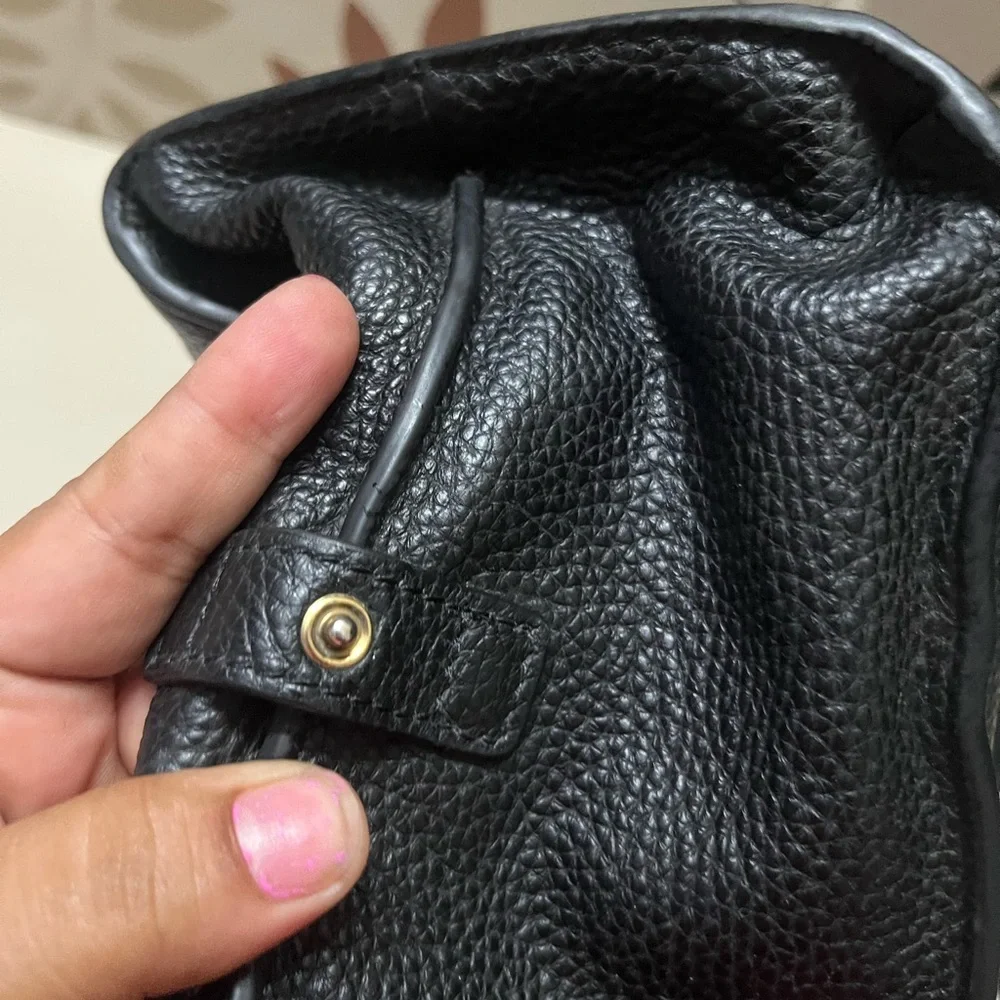 Authentic Tods tote 👜 with expandable storage soft pebbled leather durable - Picture 12 of 13